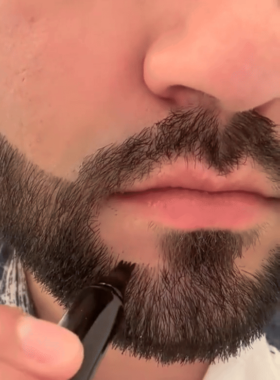 Creion pentru barbă